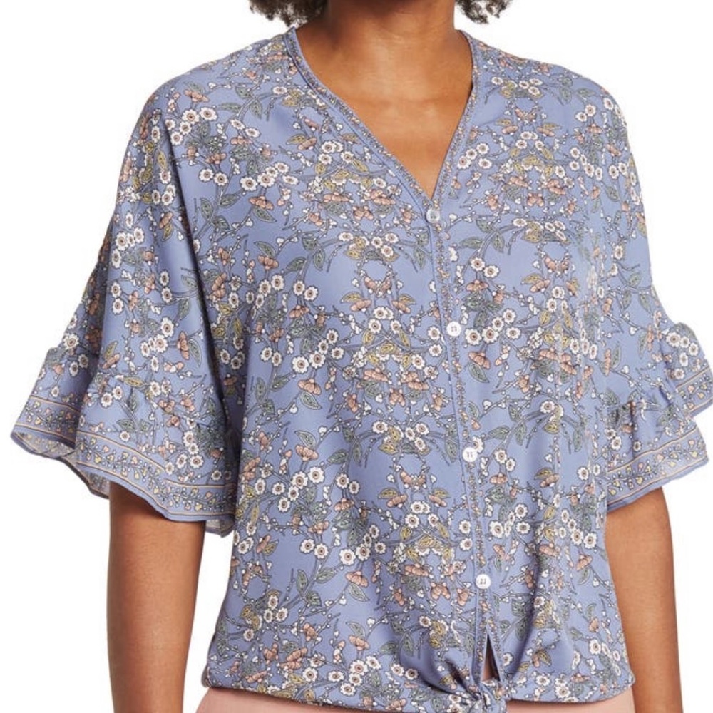 Max Studio V-Neck Short Sleeve Tie Front Top “Denim Small Winding Floral”
